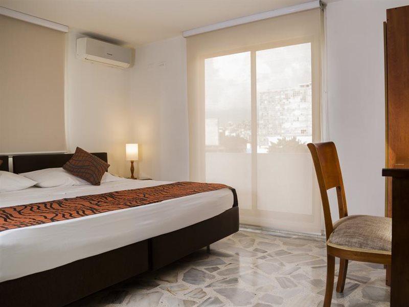 Hotel Flamingo Cali Esterno foto