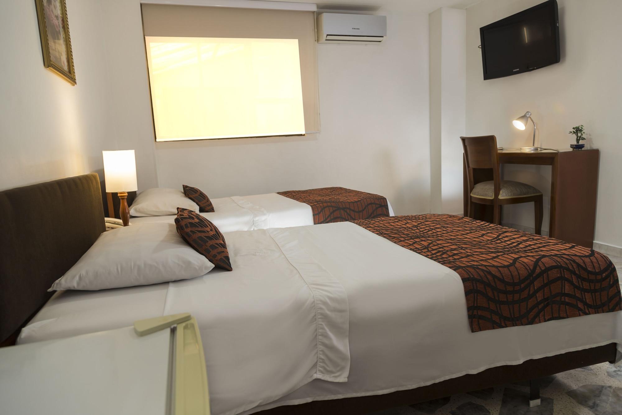 Hotel Flamingo Cali Esterno foto