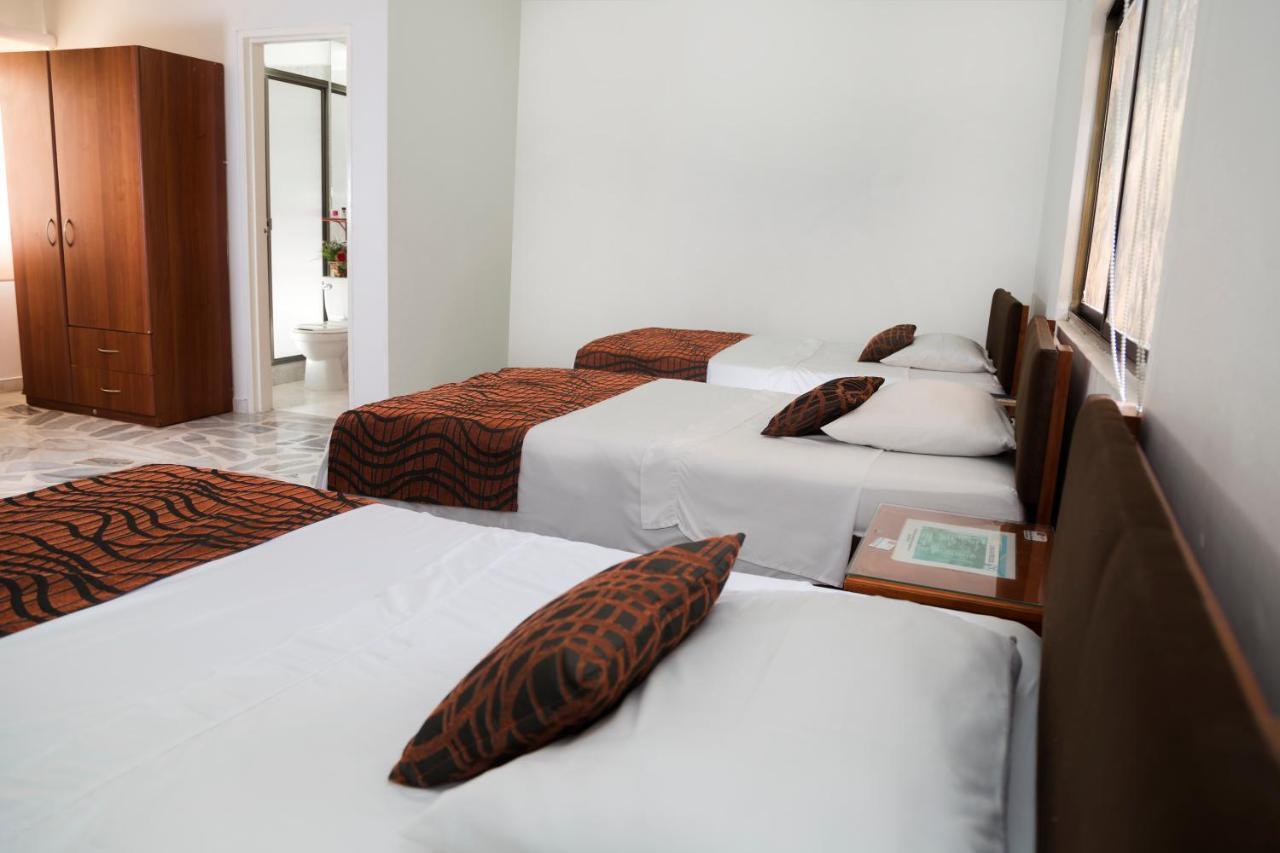 Hotel Flamingo Cali Esterno foto