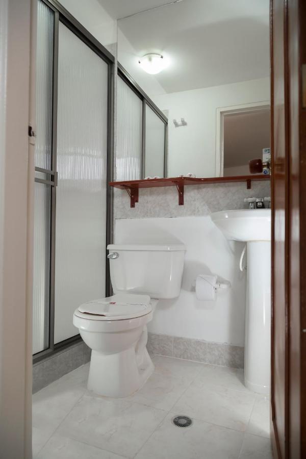 Hotel Flamingo Cali Esterno foto